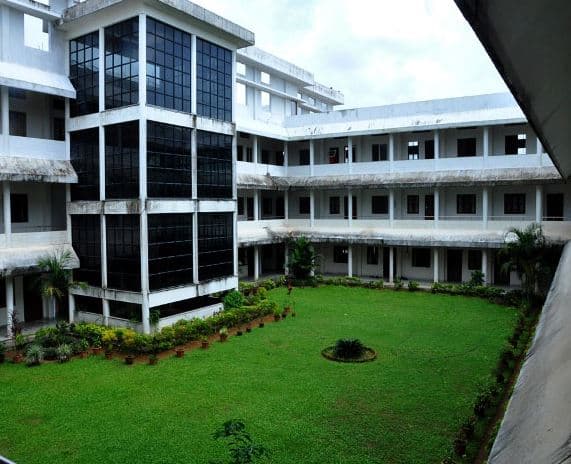 Mar Baselios College of Nursing Kothamangalam Campus Building photo 2